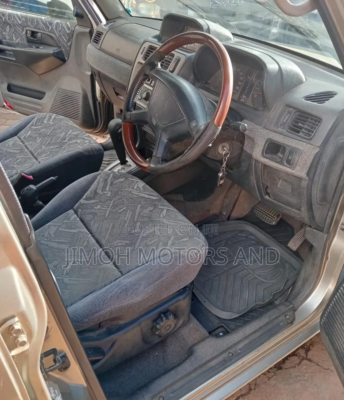 Mitsubishi Pajero 2004 Silver