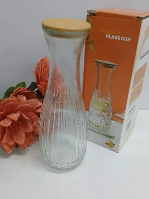 Juice Storage Glass Jar/Carafe With Bamboo Lid. Capacity:1 Litres