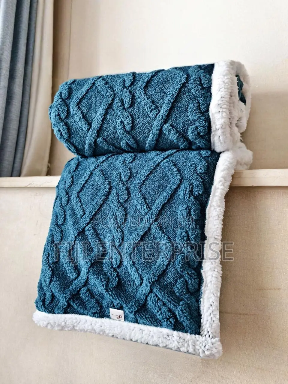 Heavy Sherpa Fleece Throw Blanket – 6×6 | Ultra-Soft Warm |