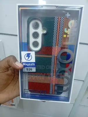 Phone Case With a and Magnetic Designed for the Samsung Galaxy S26