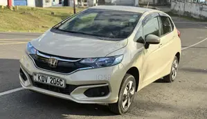Honda Fit 2018 Ivory