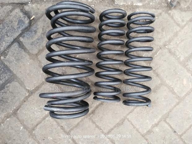 Original Ex Japan Toyota Estima Front and Rear Heavy Duty Coil Springs