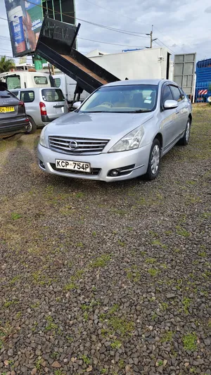 Nissan Teana 2010 Silver