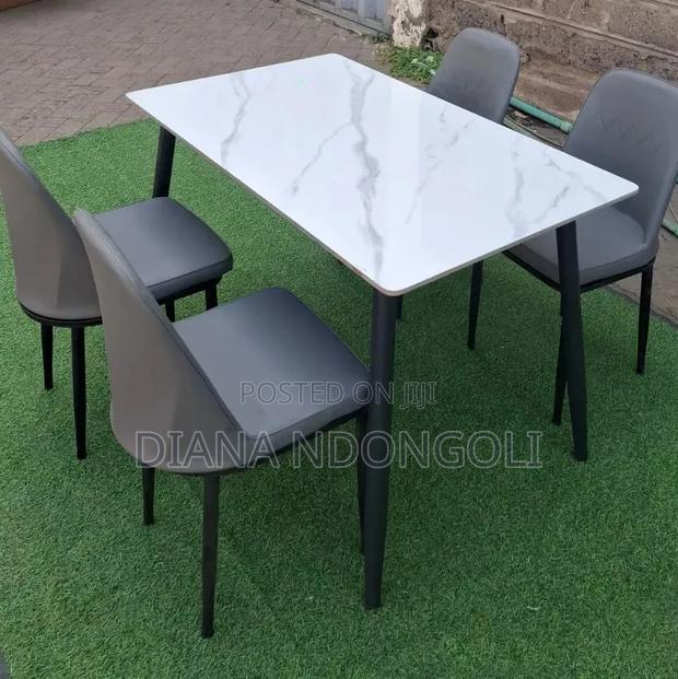 Exacutive 4 Seater Dinning Set