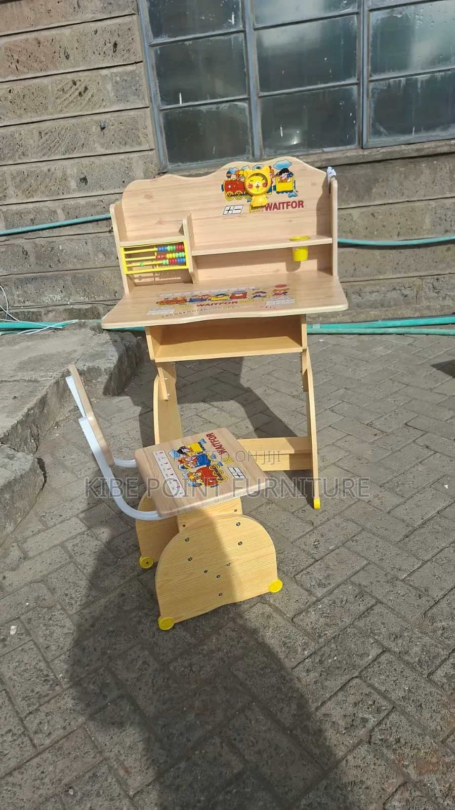 Big Kids Desk Available