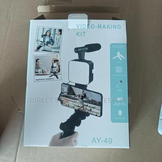 Ay-49 Smartphone Video Recording Kit With Mic and Fill Light - thumbnail 2
