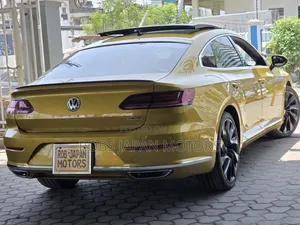 Volkswagen Arteon 2.0T SEL Premium R-Line w/20 AWD 4MOTION 2019 Yellow