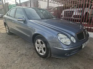 Mercedes-Benz E280 2007 Blue