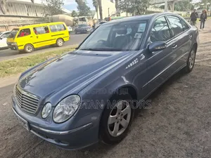 Mercedes-Benz E280 2007 Blue