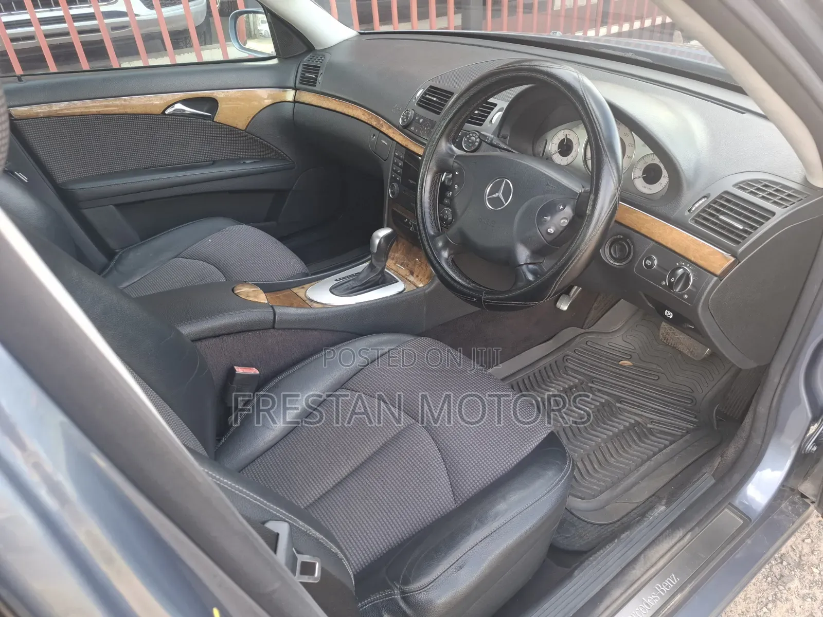 Mercedes-Benz E280 2007 Blue