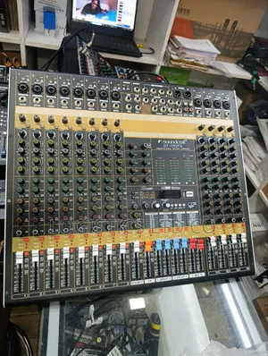Soundcraft Gt1202fx 12 Channel Plain Mixer