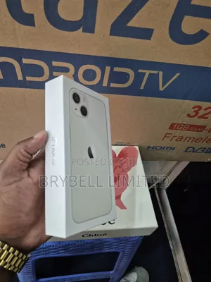 New Apple iPhone 13 128 GB White