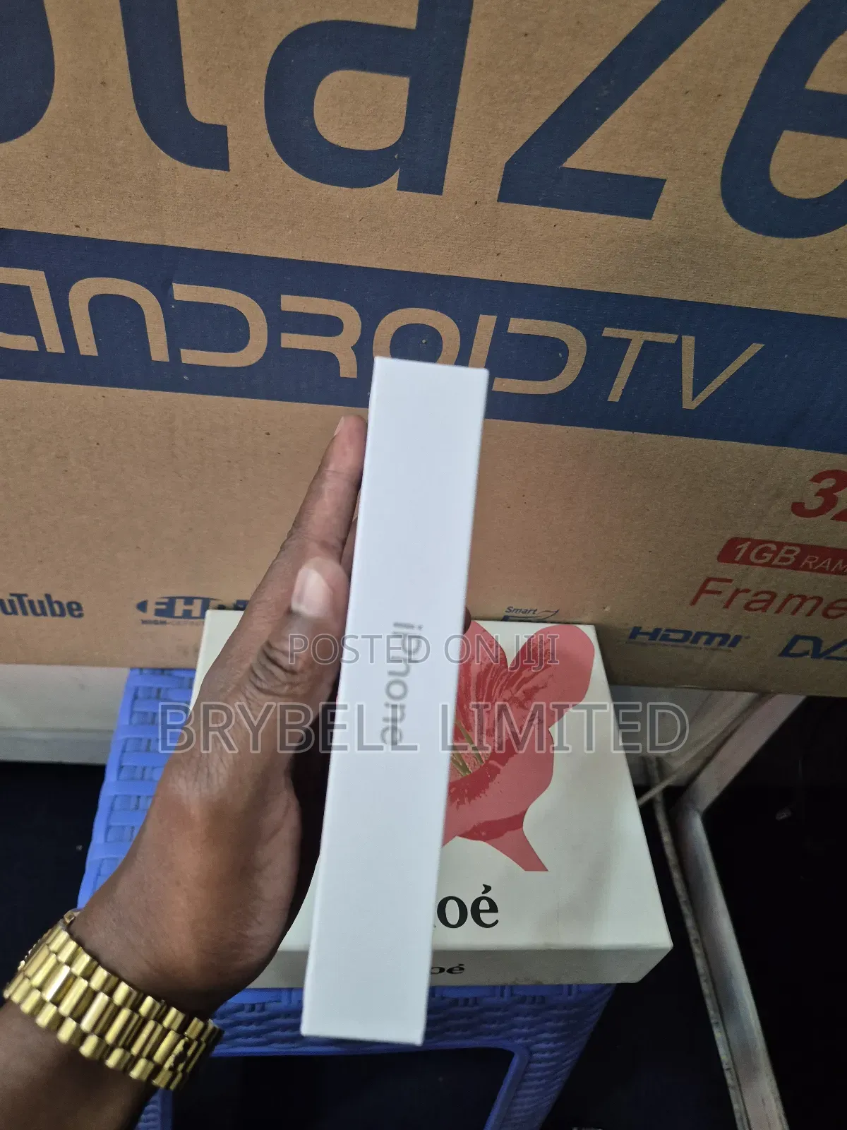 New Apple iPhone 13 128 GB White