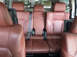 Lexus LX 570 AWD 2019 Silver