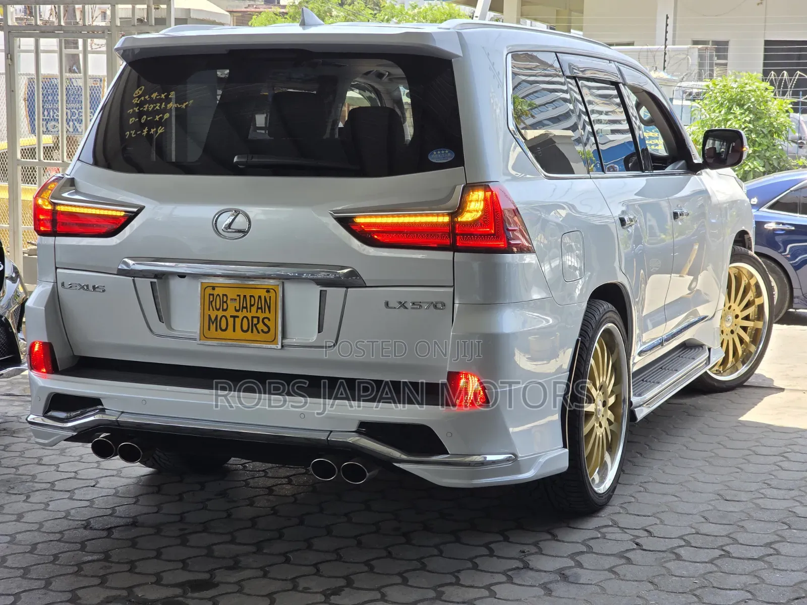 Lexus LX 570 AWD 2019 Silver