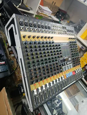 Soundcraft 12-Channel Analog, "Plain Mixer" (Passive) Mixing Console.