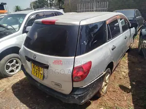 Nissan Advan 2007 Silver