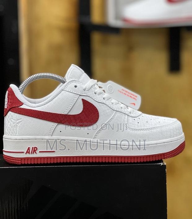 *Textured Kobe Bryant. Af1 White / Red 37-45 - thumbnail 2
