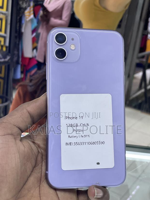 Apple iPhone 11 128 GB Purple - main view