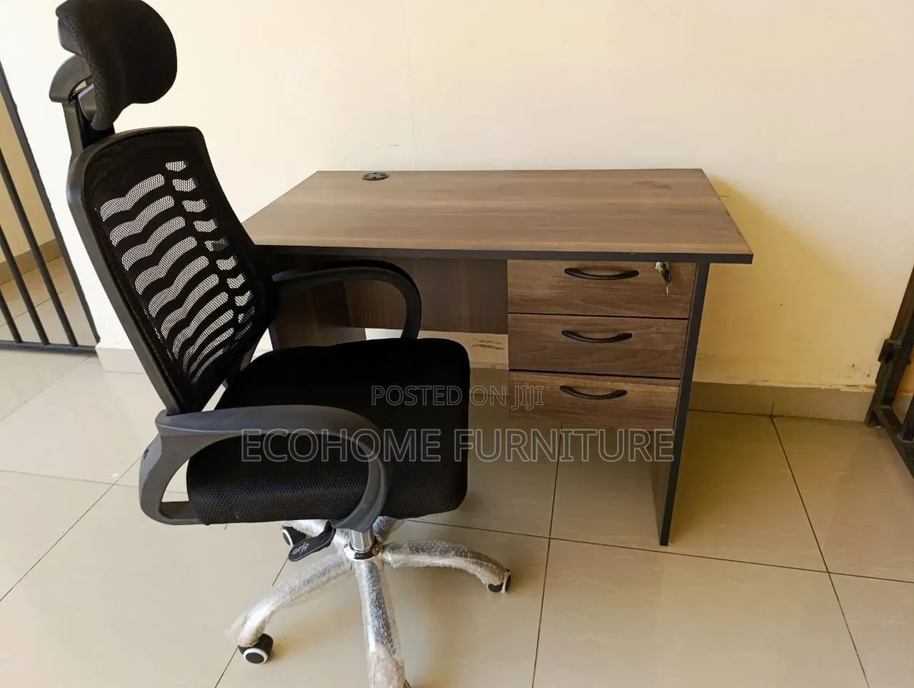 Strong and Durable Study Desk and Chair