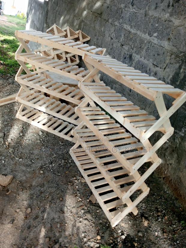 Pallet Shoes Rack- X Pattern Designed