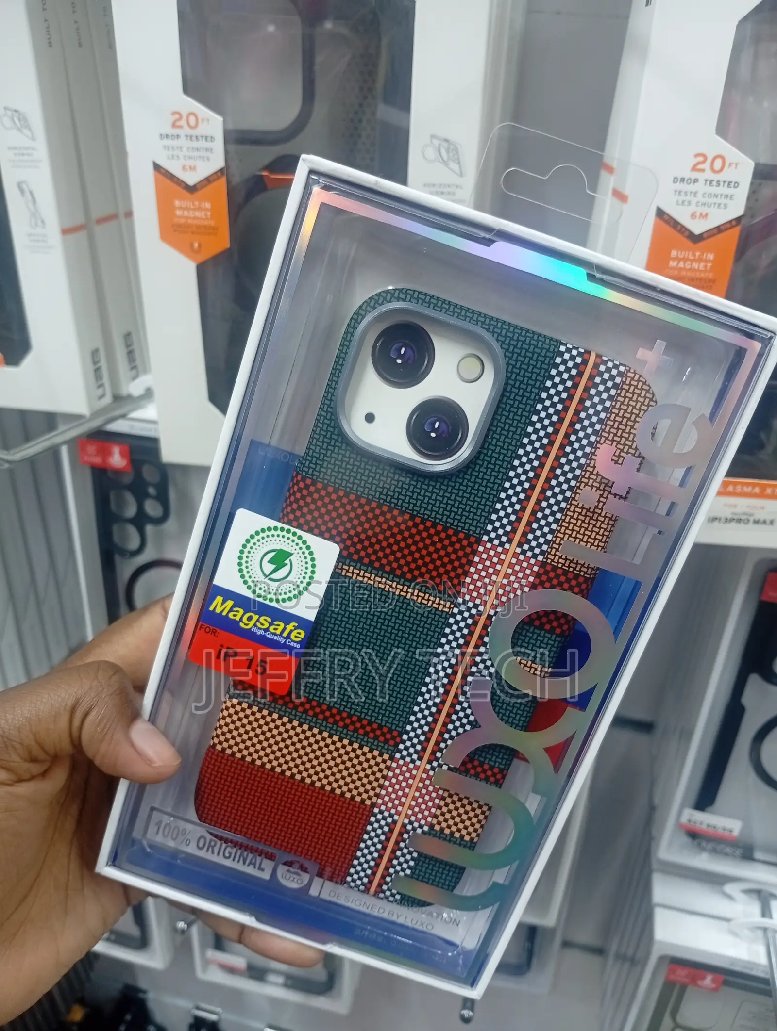iPhone 15 Luxo Life+ Multicolored Plaid Fabric Magsafe Phone Case