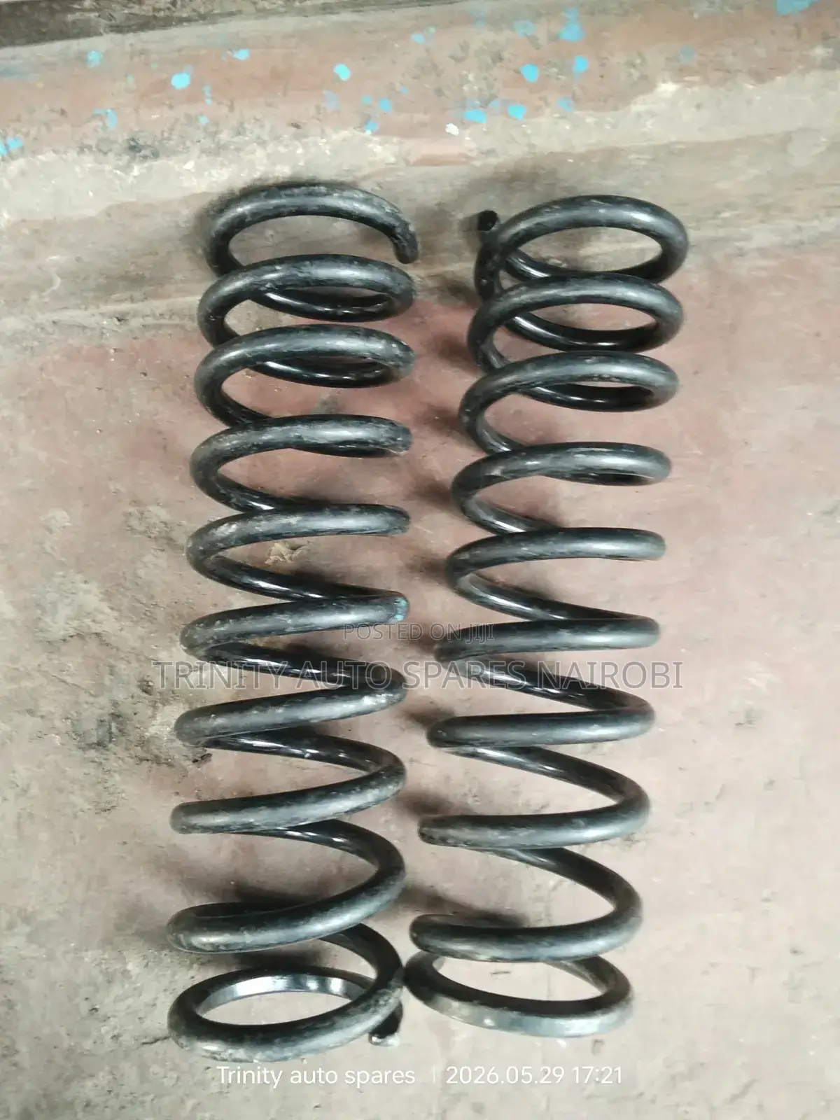 Original Ex Japan Land Lover Discovery Rear Heavy Duty Coil Springs