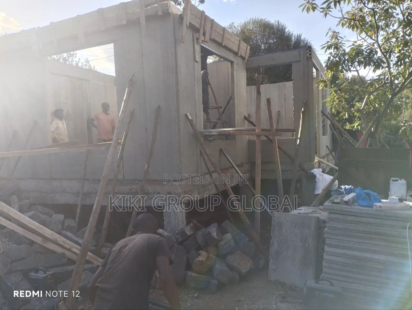 Precast Composite Slab and Precast Concrete Wall Panels
