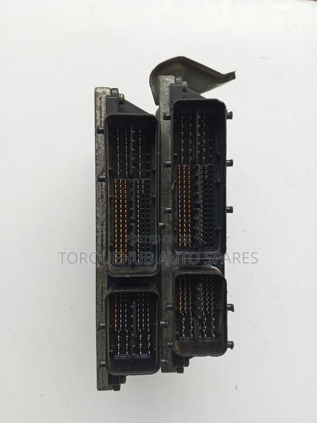 Toyota Voxy 2011 Engine Control Unit - thumbnail 3