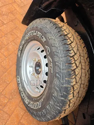 Isuzu D-MAX 2010 White