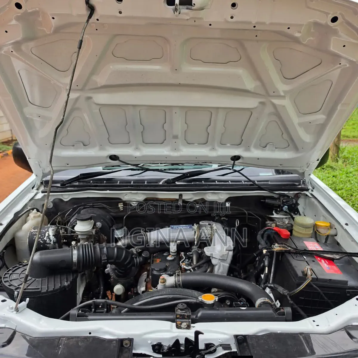 Isuzu D-MAX 2010 White