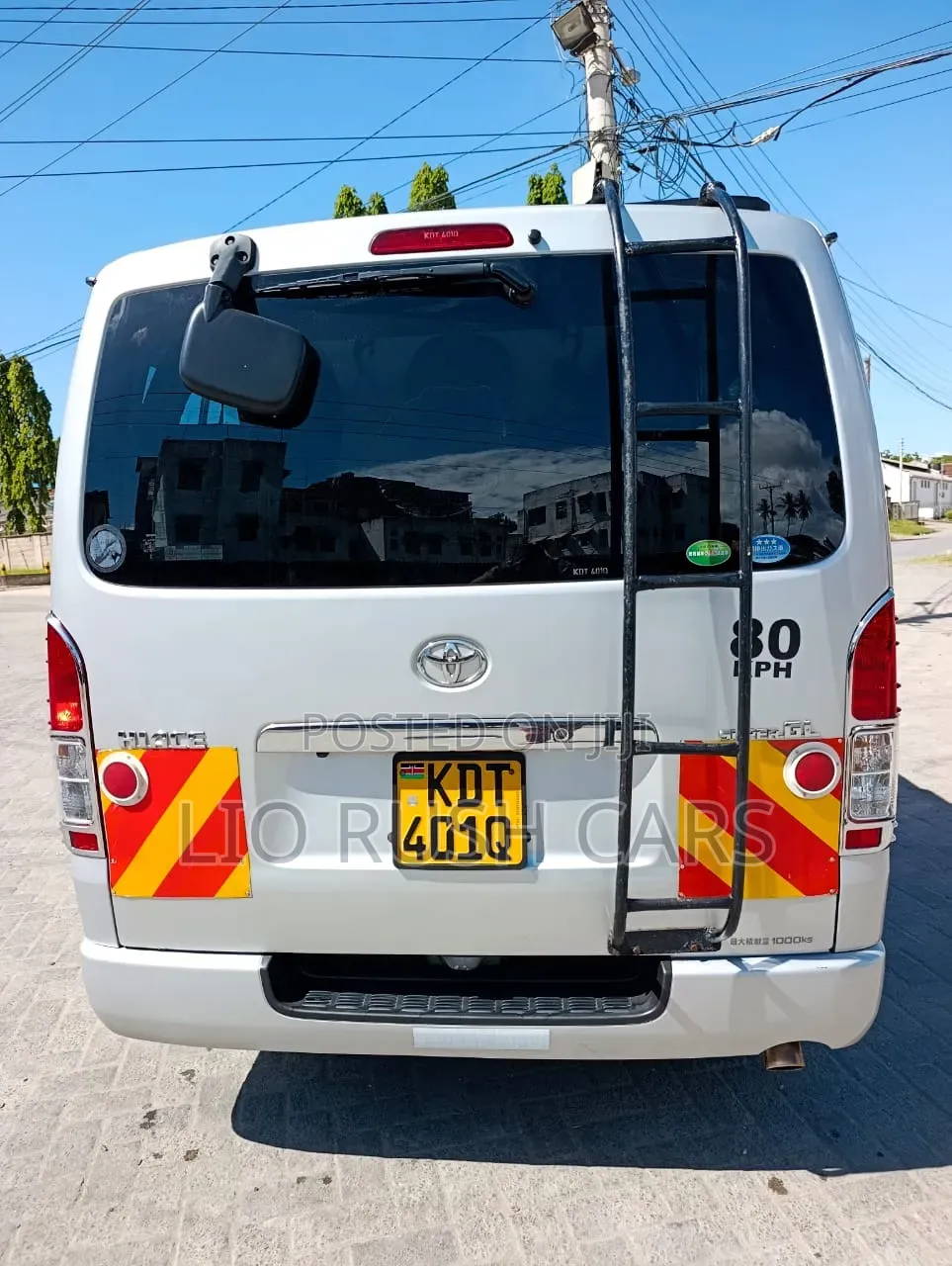 Toyota HiAce 2018 Silver