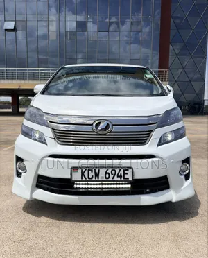 Toyota Alphard 2.4 Petrol AWD 2012 White