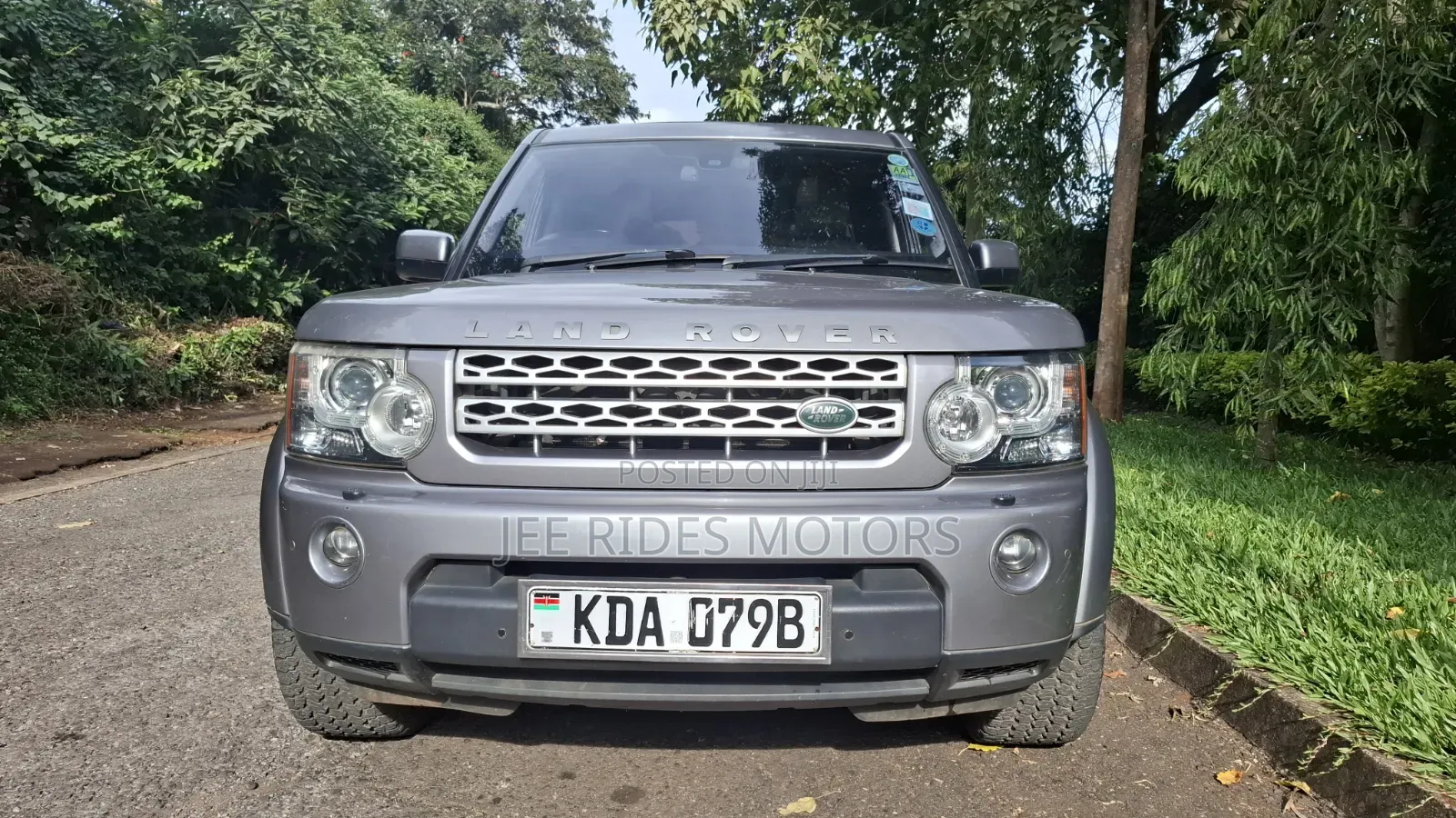 Land Rover Discovery 2013 Gray