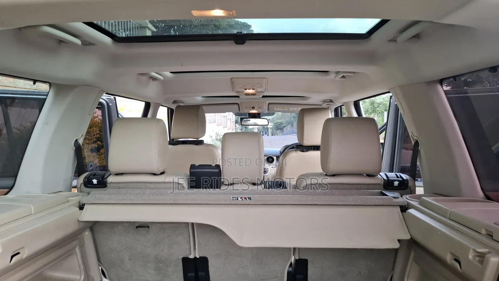 Land Rover Discovery 2013 Gray