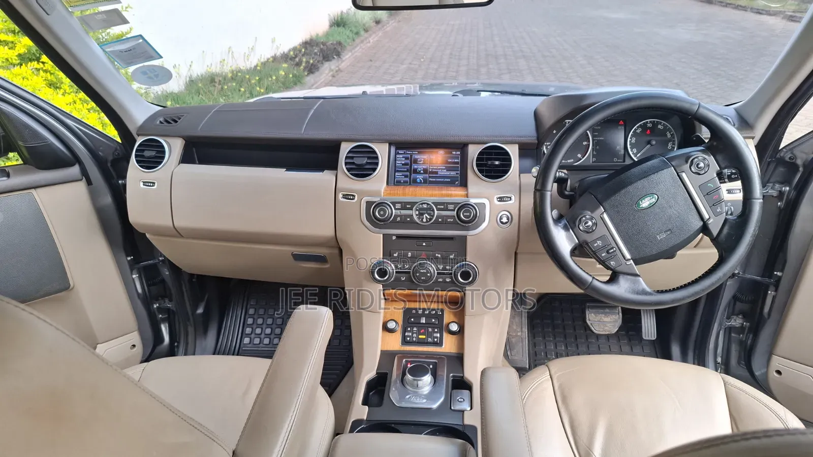 Land Rover Discovery 2013 Gray