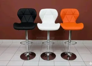 Adjustable Bar Stools – Modern Seating for Kitchen and Bar Areas