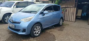 Toyota Ractis 2012 Blue