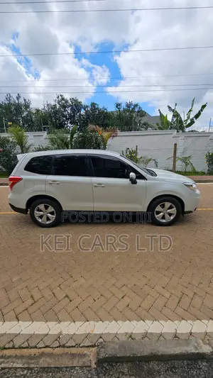 Subaru Forester 2012 White