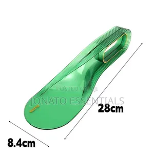 Mattress Lifter and Bedsheet Tucker Tool - Bed Making Helper