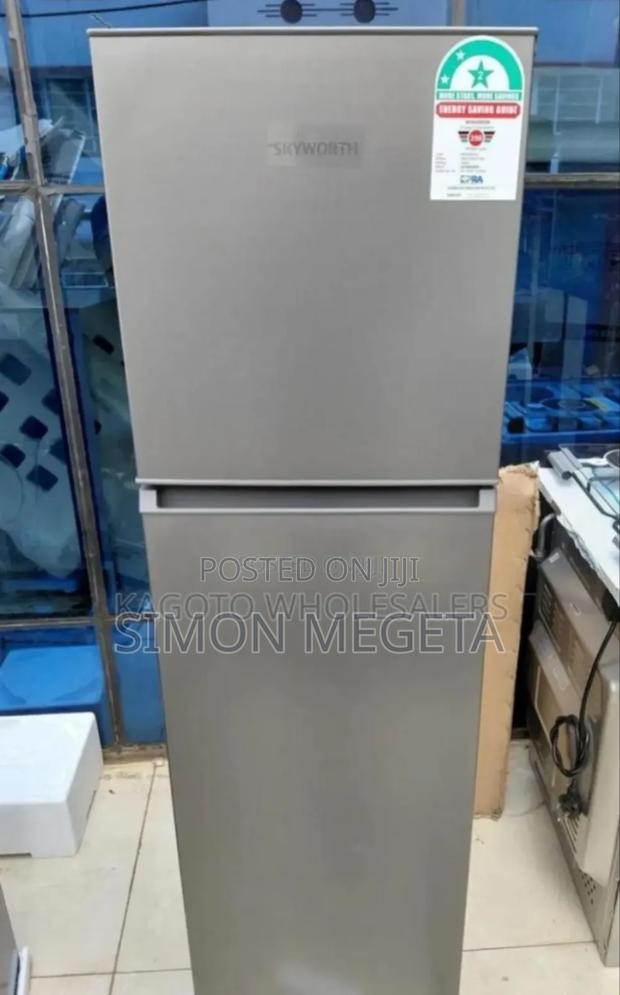 Light Silver Skyworth 158l Fridge