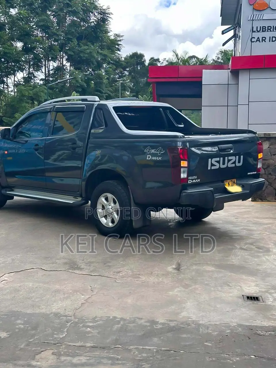 Isuzu D-MAX 2023 Gray
