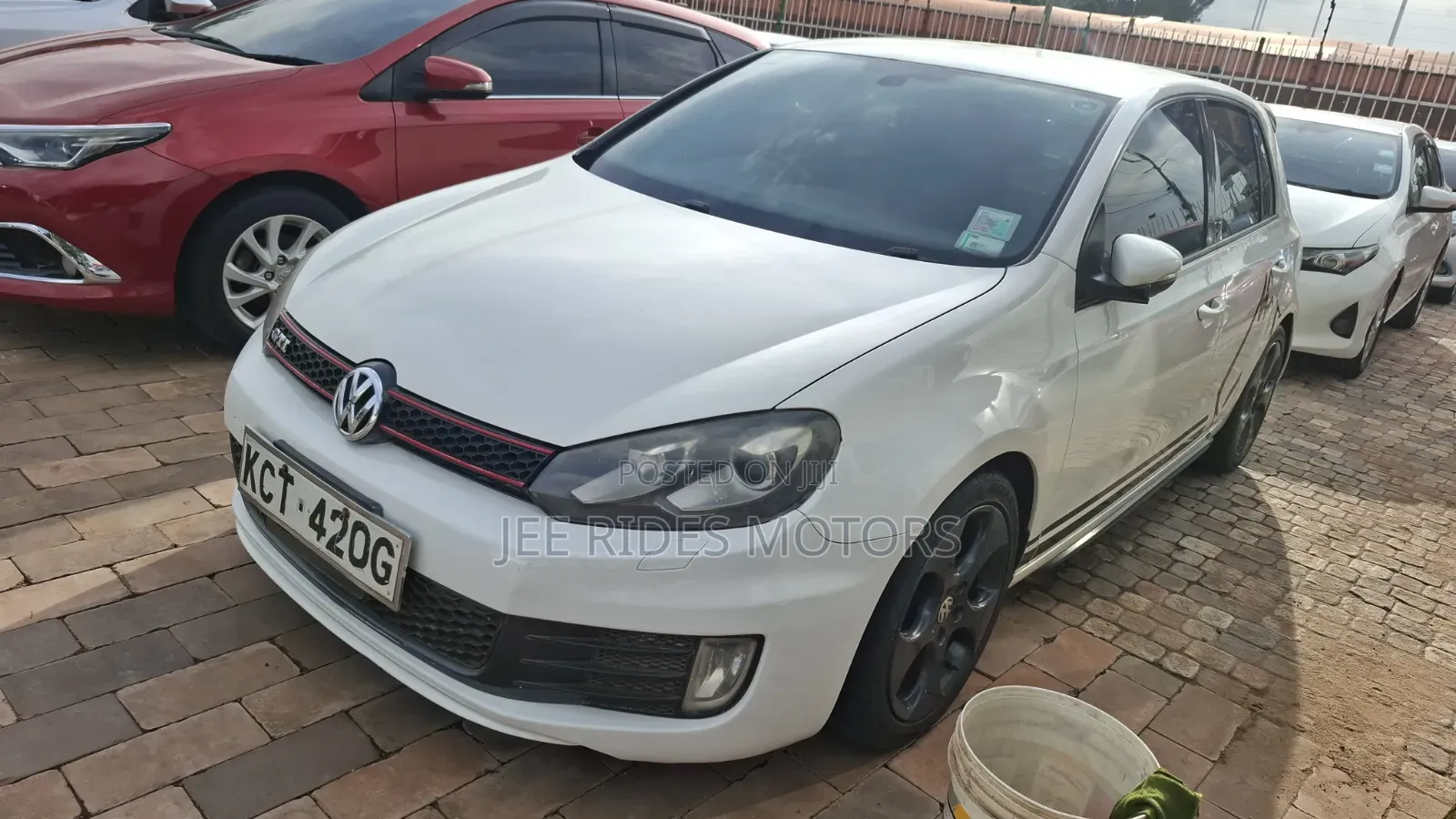 Volkswagen Golf 2012 White