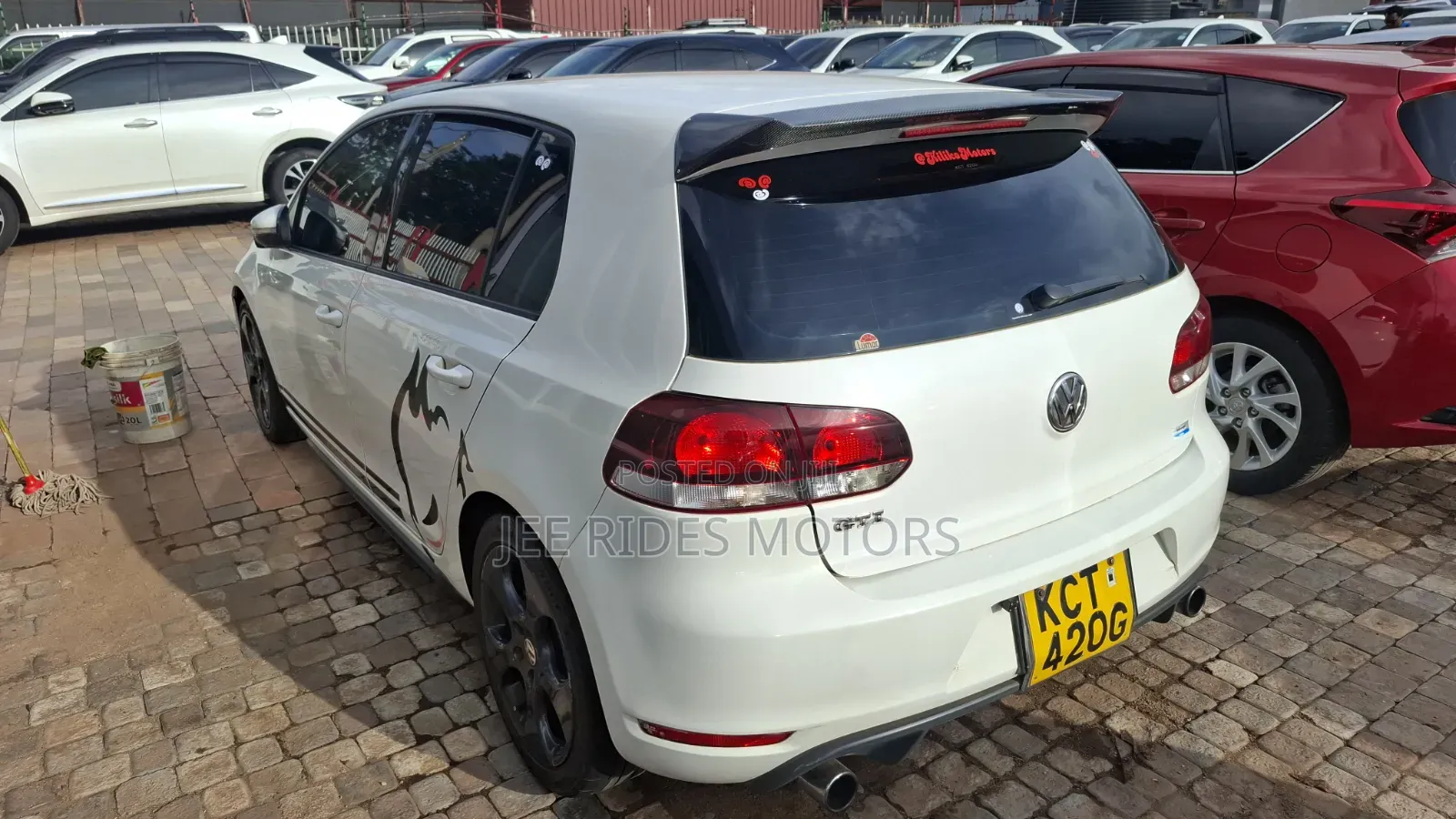 Volkswagen Golf 2012 White