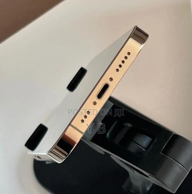 Apple iPhone 14 Pro 256 GB Gold - thumbnail 2