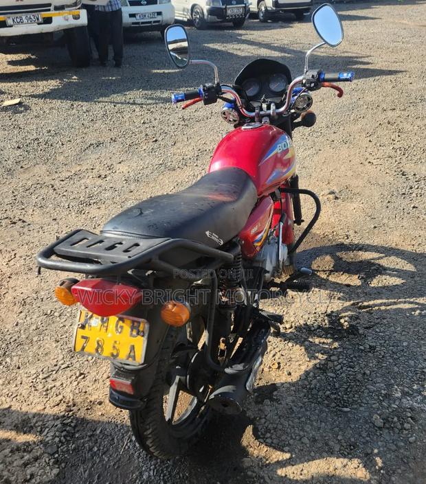 Bajaj Boxer 125 2023 Red - thumbnail 3