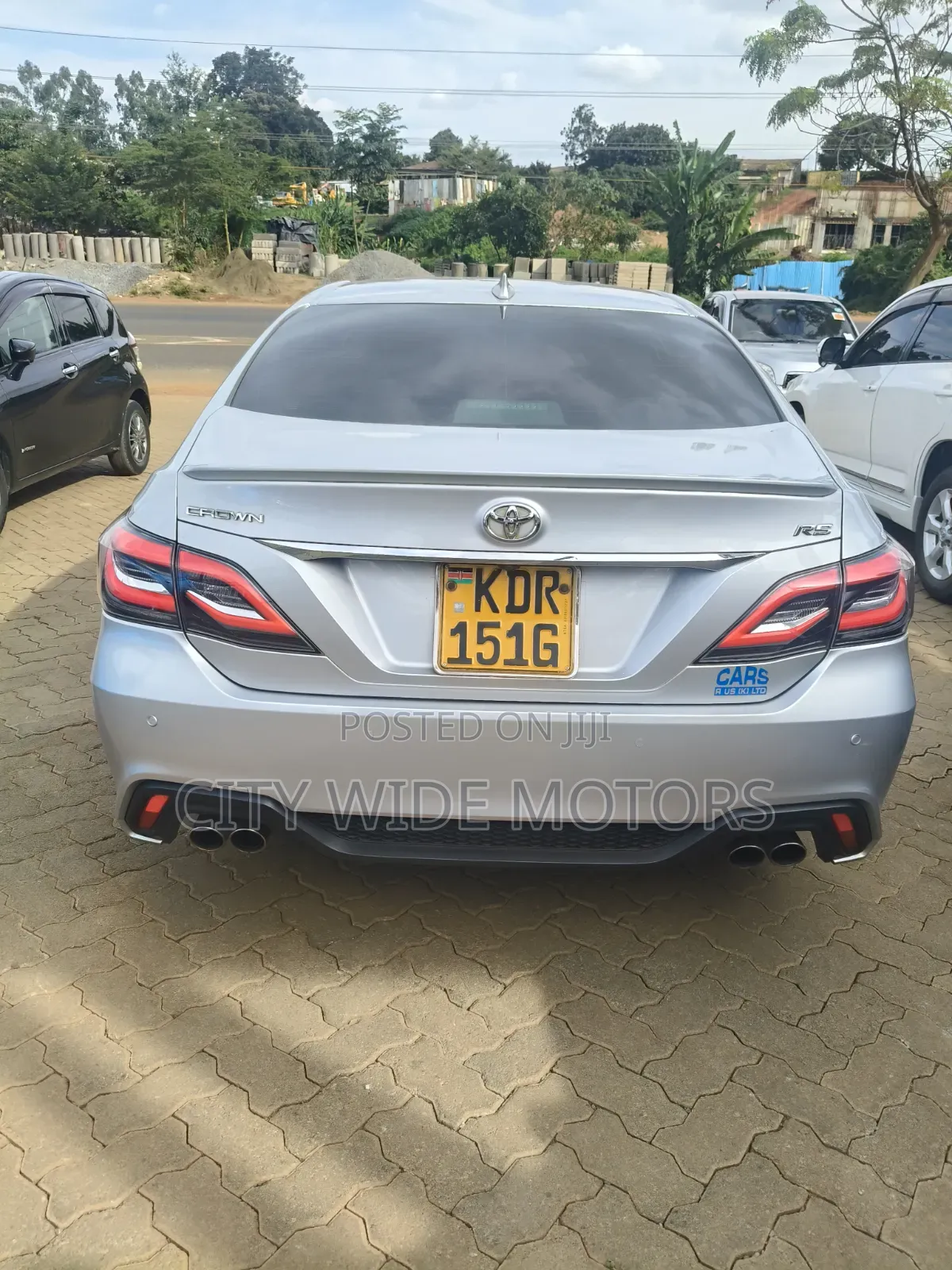 Toyota Crown 2018 Silver