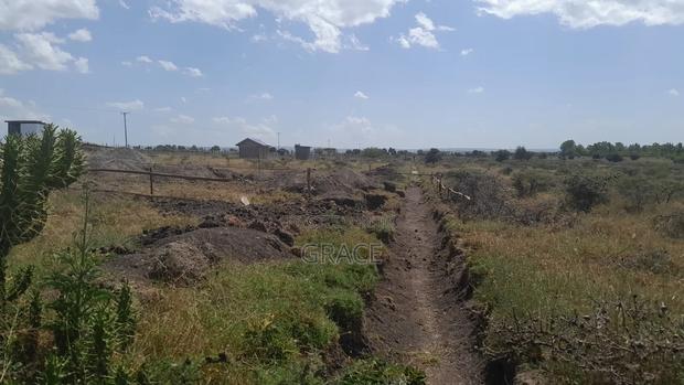Premium Isinya Plains Opp Kenchic Isinya - thumbnail 3