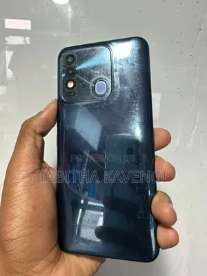 Tecno Spark 8 64 GB Blue