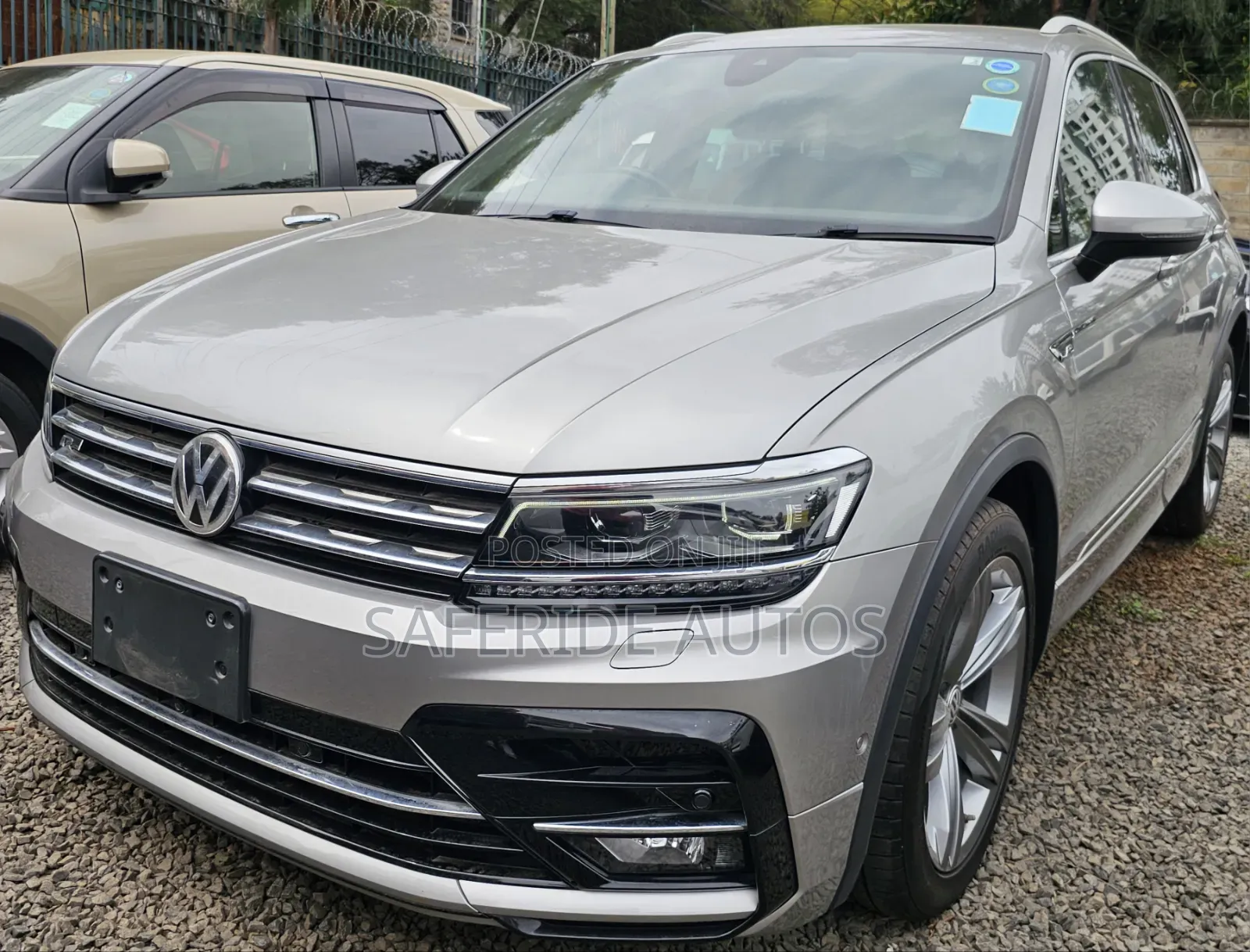 Volkswagen Tiguan 2018 Gold